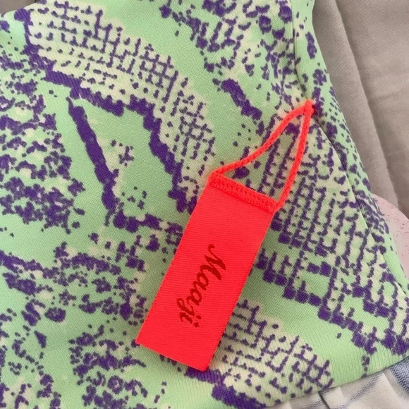 Maaji ruffle reversible bikini top - Picture 13 of 14